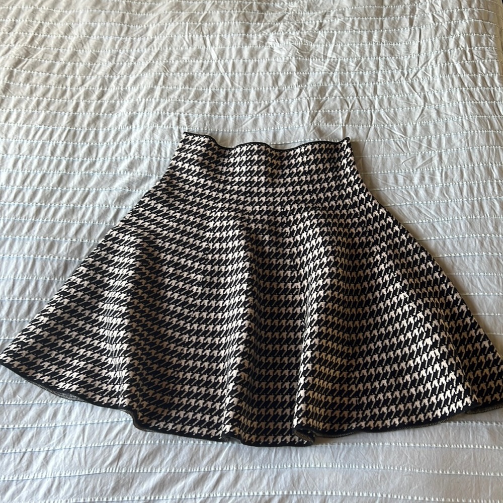 Max studio herringbone skirt